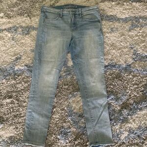 American Eagle Outfitters Light Blue Jegging Jeans size 12 super super stretch